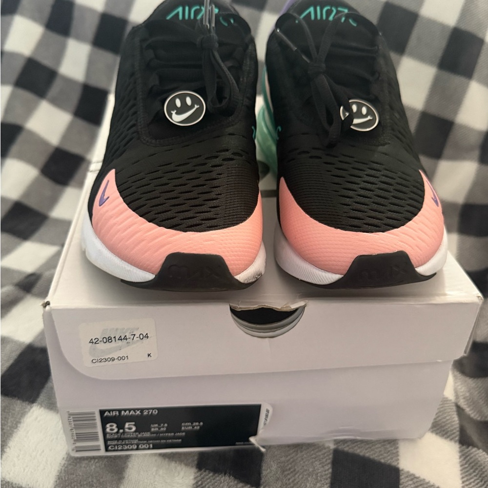 Nike Air Max 270 Sneakers - Black and Pink